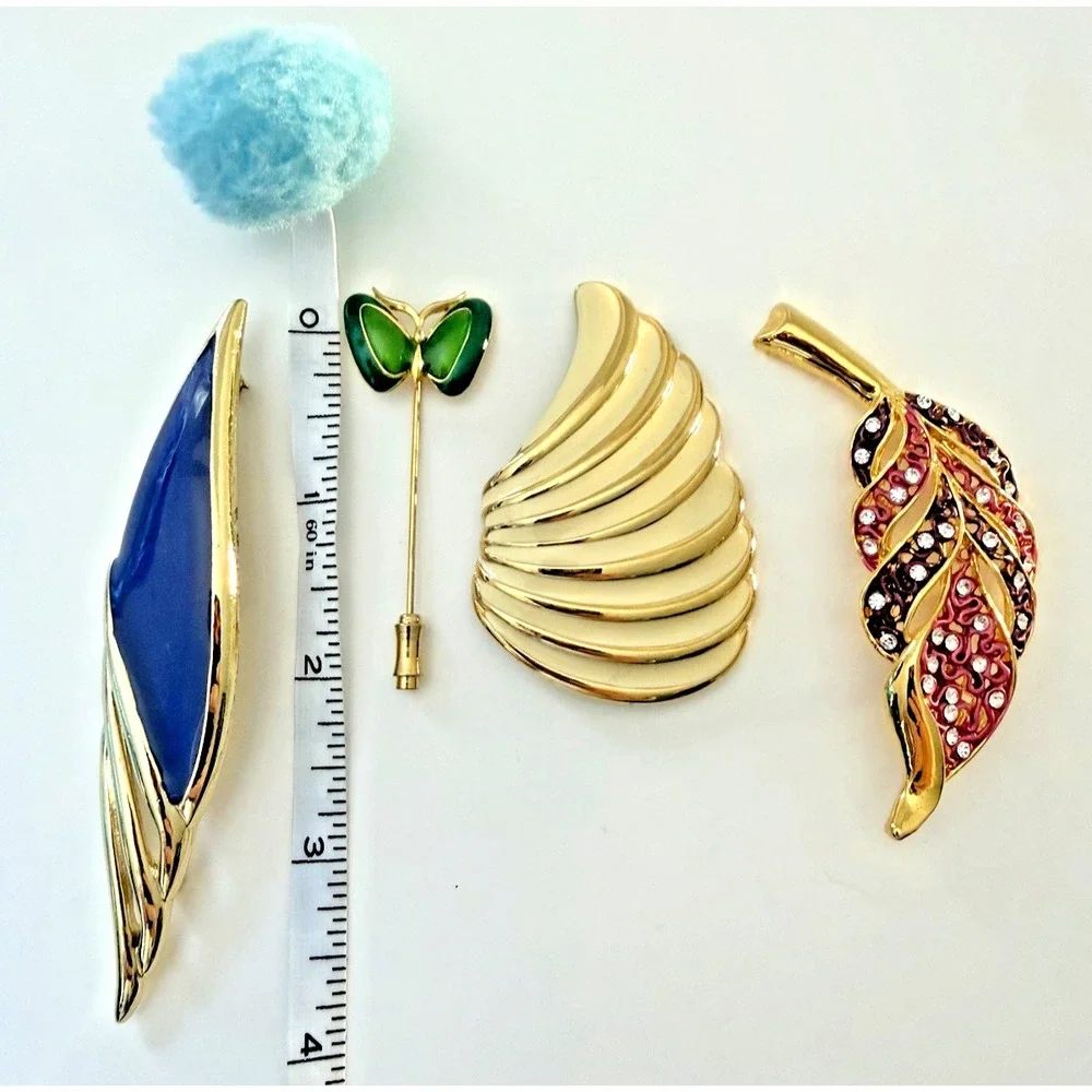 Vintage Leaf Brooch Lot Gold Tone Enamel Rhinestone Pins Blue Pink Green 4pc